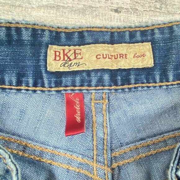 BKE Denim Culture Boot Jeans Womens 28 x 31.5 Distressed Raw Hem Fade Wash - Picture 8 of 11